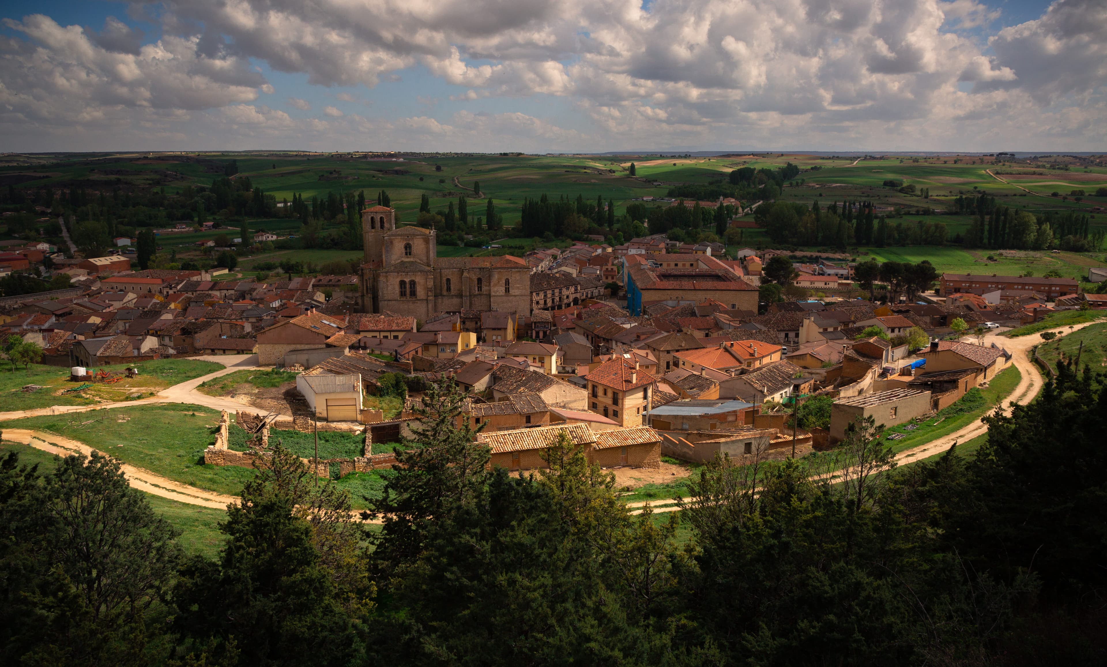 Pueblo medieval panorámico